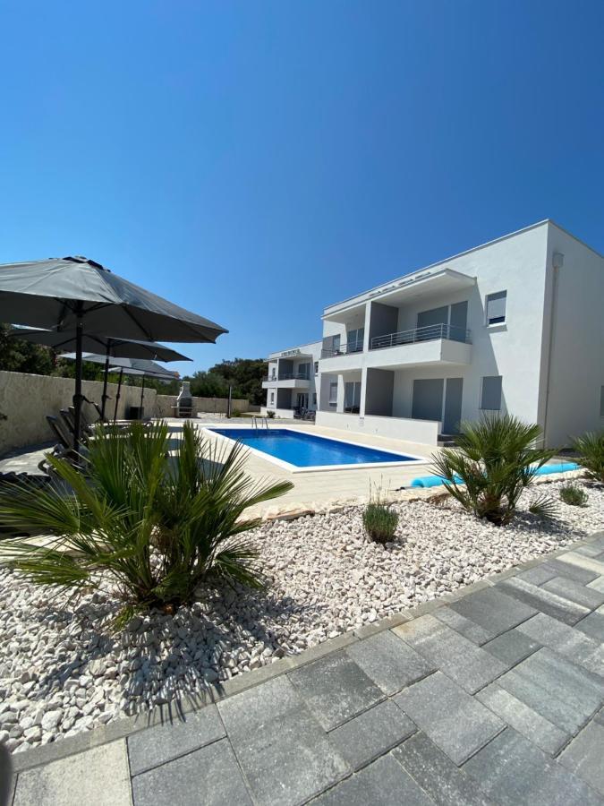 1oak rentals Vir Buitenkant foto