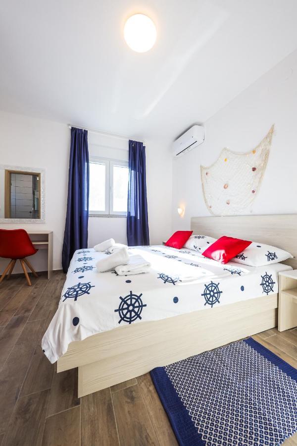 1oak rentals Vir Buitenkant foto