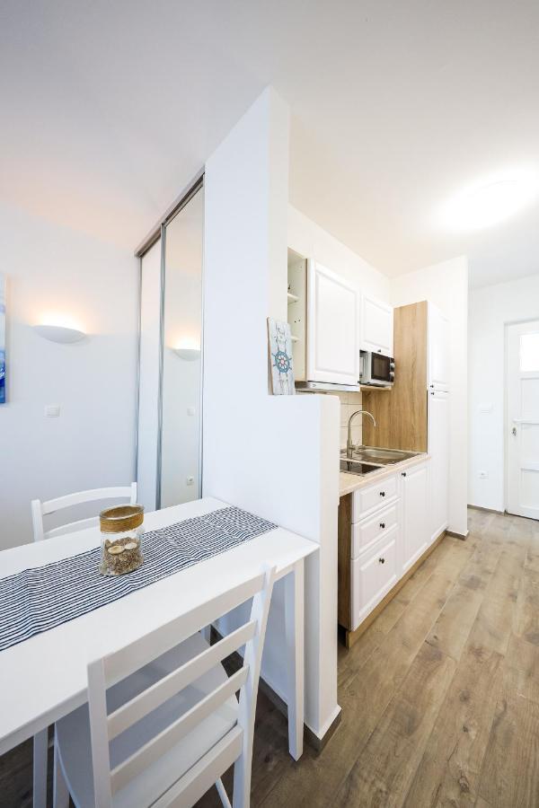 1oak rentals Vir Buitenkant foto