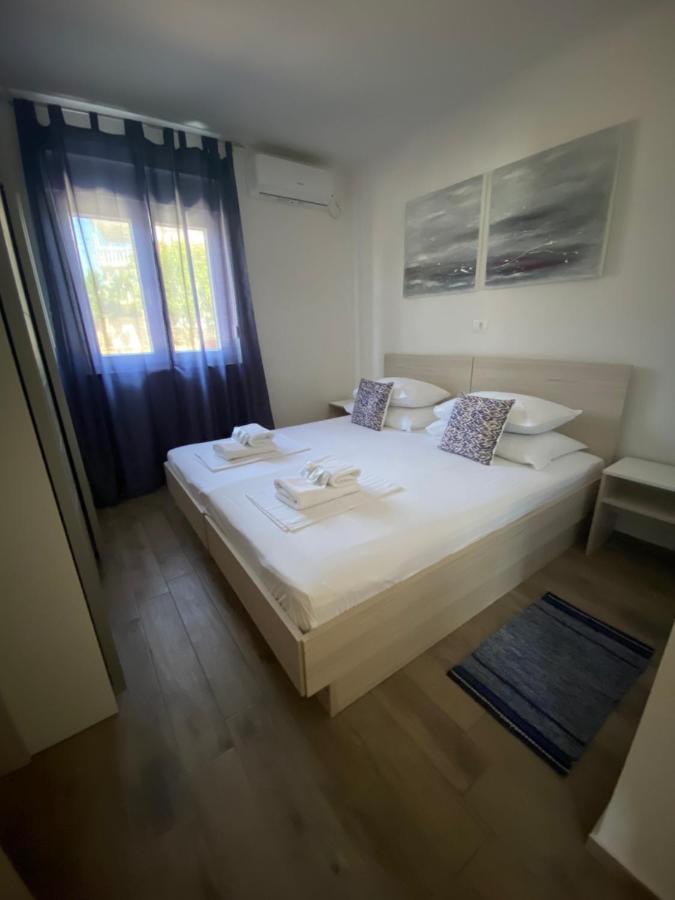 1oak rentals Vir Buitenkant foto